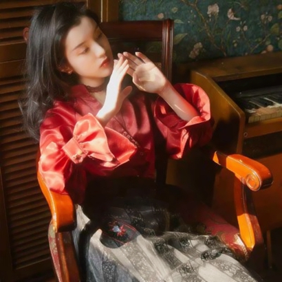 自带氛围感！11张高清港风气质女生头像合集