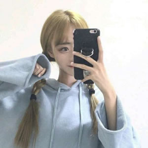 女生霸气手机控头像来啦！12张高清时尚款任你挑