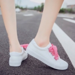 超酷带鞋元素女生头像！26张高清微信头像图来啦