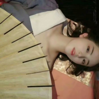 28张高清冷淡风真人古风女生头像合集
