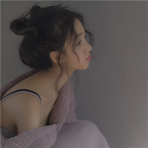 女生侧身背影头像合集 10张高清好看的女生侧面背影头像精选