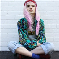 超拽感拉满！21张五颜六色染发女生QQ头像合集