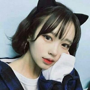 12张高清可爱短发女生QQ头像 好看又百搭