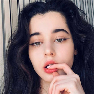 欧美性感女生头像合集 9张氛围感拉满的欧美女头