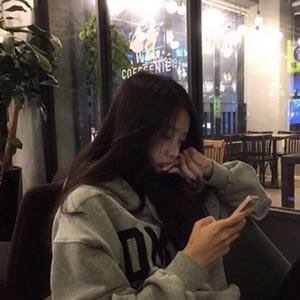 女生时尚可爱微信头像合集 共18张可选