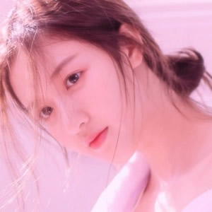 16张高清小清新时尚女生头像 氛围感拉满