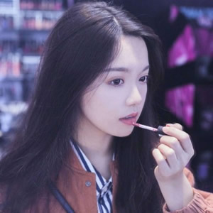 15张高清清新感女生QQ头像 纯美氛围感拉满