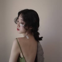 17张霸气性感女生露背QQ头像 精致氛围感拉满