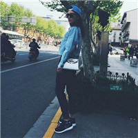 21张超酷带墨镜女生QQ头像 氛围感直接拉满