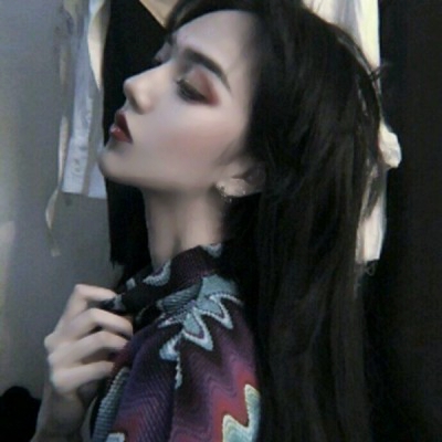 26张高清炫酷女生头像 又酷又飒太适合当头像了