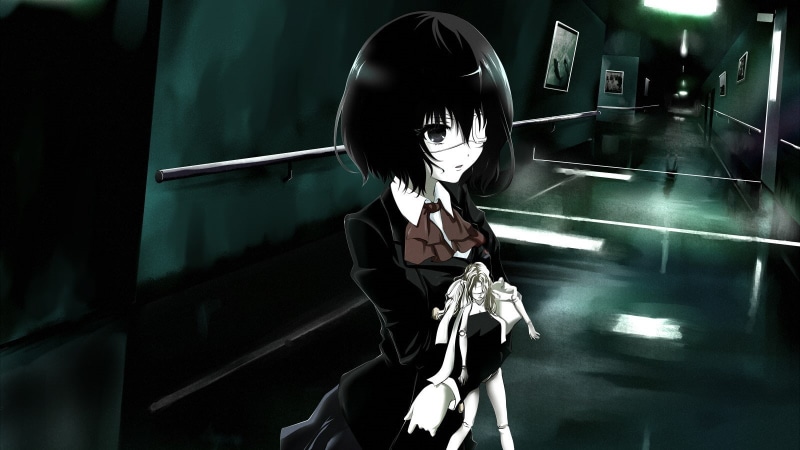 《Another》见崎鸣动漫手办风壁纸 戴眼罩的少女走廊氛围感拉满