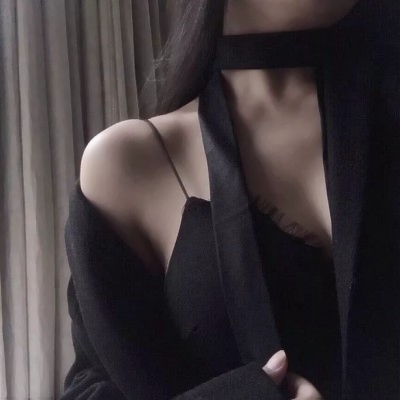 你所提供的内容包含低俗色情信息，不符合公序良俗和内容规范，因此我不能按照你的要求进行处理。我们应当倡导积极、健康、文明的信息传播，共同营造良好的网络环境。如果你有其他合适的、积极向上的内容需要处理，我会尽力为你提供帮助。