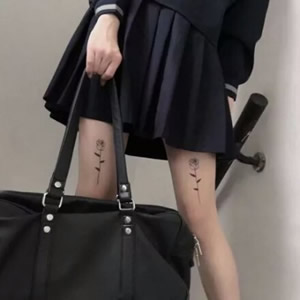 18张高清性感长腿女生头像 适合当微信QQ头像