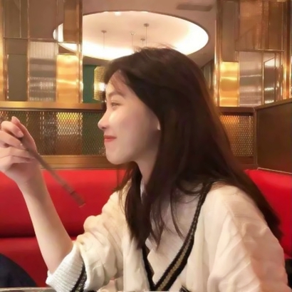 18张高清可爱女生潮流头像 氛围感拉满的时尚头像合集