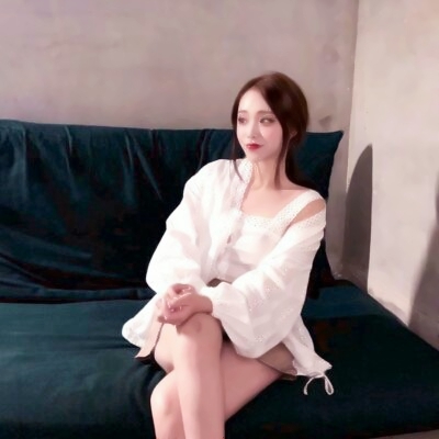 16张高清超拽QQ女生头像 酷感拉满的女生头像合集