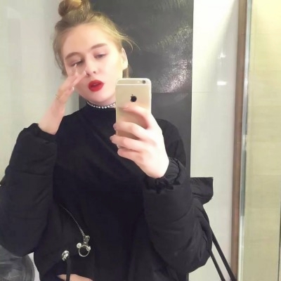 抖音用的欧美女生头像来啦！10张高清款气质气场拉满