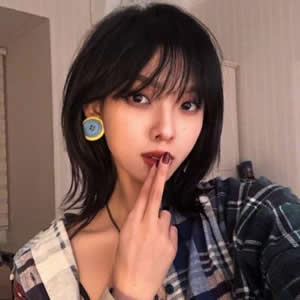 16张高清霸气冷酷风女生微信头像合集