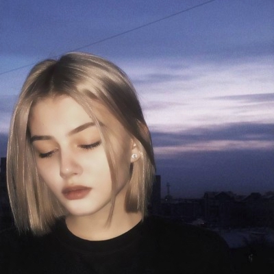 个性外国美女头像合集 24张不同风格的高颜值头像来了