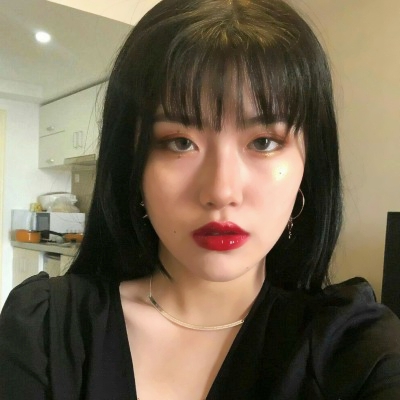 26张高清酷感女生头像合集 直接拿来当头像用