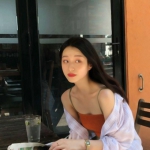 8张高清酷帅女生个性头像 氛围感拉满的魅力女头合集