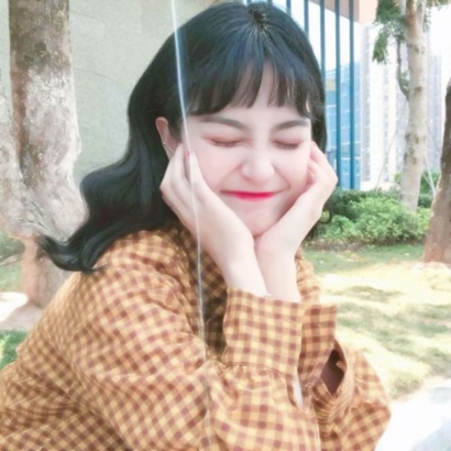 35张优雅有女人味的微信头像 高清好看直接用