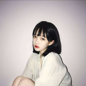 12张高清好看的女生短发空气刘海微信头像