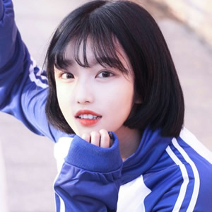16张可爱小清新闺蜜女生头像 高清好看快存