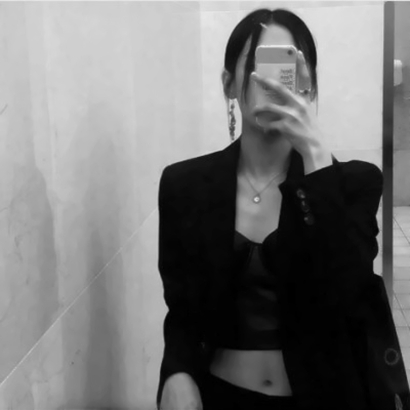 13张高清霸气黑白伤感女生QQ头像合集