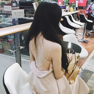 女生时尚背影头像合集！14张高清好看的图直接存