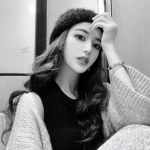 18张自带高冷气场的女生黑白头像 高清质感拉满