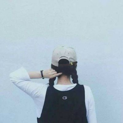 长发女生背影头像合集！19张高清唯美氛围感头像图