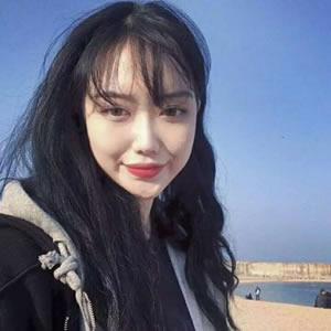 16张高清蓝色系小清新女生QQ头像合集