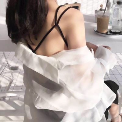 23张高清高贵冷艳女人味头像合集 自带成熟性感氛围感的女生头像合集