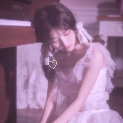 36张无文字伤感女生头像 高清质感大图合集