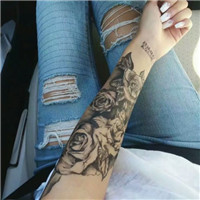 花臂酷飒女生头像 18张高清纹身女生头像合集