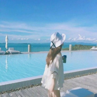 喜欢蓝色的女生看过来！12张清新可爱的浅蓝色QQ女生头像