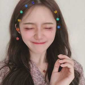 小清新可爱女生高清头像合集 共14张