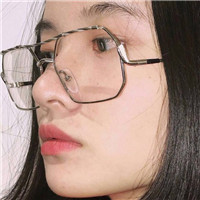 高清半脸女生头像合集 18张好看的半边脸女头素材