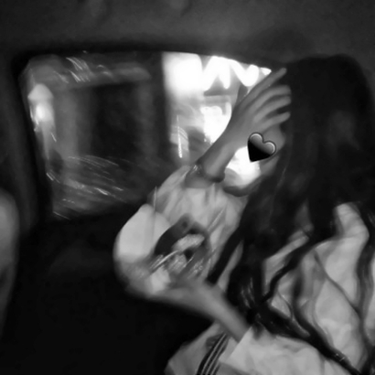 12张高清丧系黑白真人女生头像，氛围感拉满