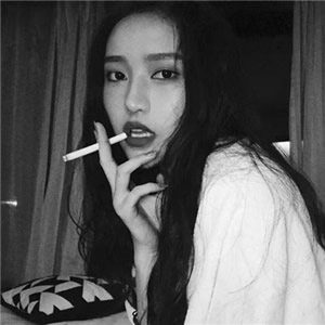 抖音女生黑白伤感头像 12张高清适配抖音的黑白伤感女头合集
