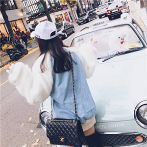 12张超真实女生背影头像 高清质感直接当头像用