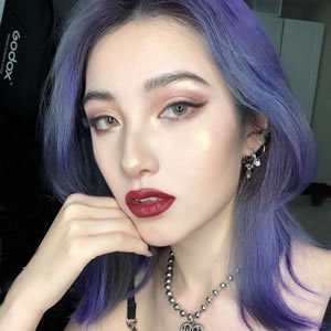 女生超拽霸气微信头像合集 14张高清氛围感拉满的女生头像