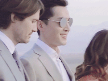 胡歌这组动图帅出圈了！粉丝直呼老公