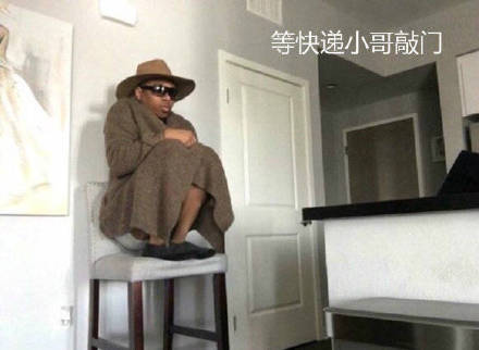 等快递的真实状态被这套表情包拿捏了