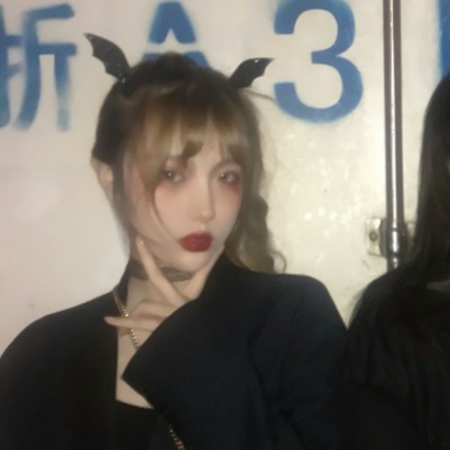 36张高清时尚闺蜜头像 一人一张的QQ女生头像合集