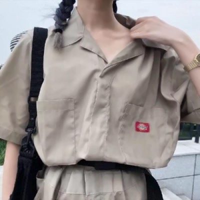8张高清伤感露锁骨女生头像 适合当微信QQ头像