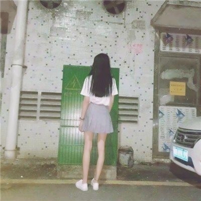 12张高清女头背影小清新真实头像合集