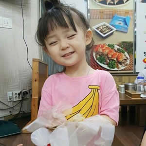 女生超萌女生萌娃头像合集 16张高清可爱款直接存