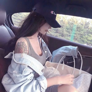 微信气质款女生头像合集 共18张