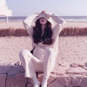 16张青春感拉满的瘦脸白皮肤美女头像 颜值超耐看